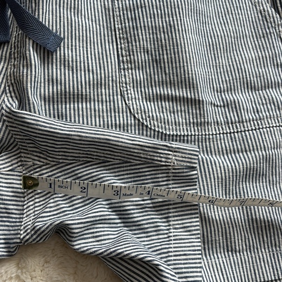 Nicole Miller Blue Pinstripe Cotton Shorts – Size 10 | Coastal Chic | - Picture 5 of 8